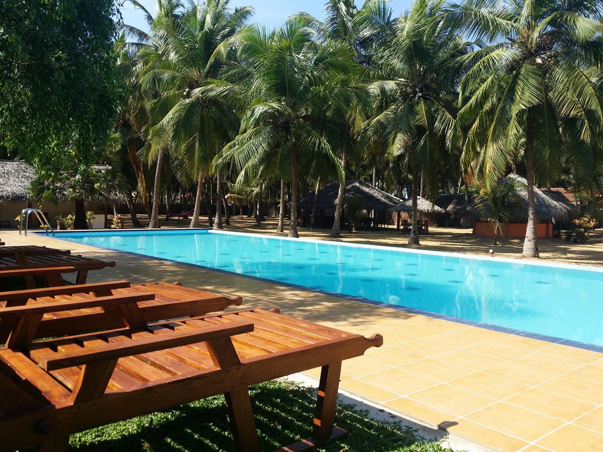 Roshanne Beach Resort Kalpitiya Eksteriør billede