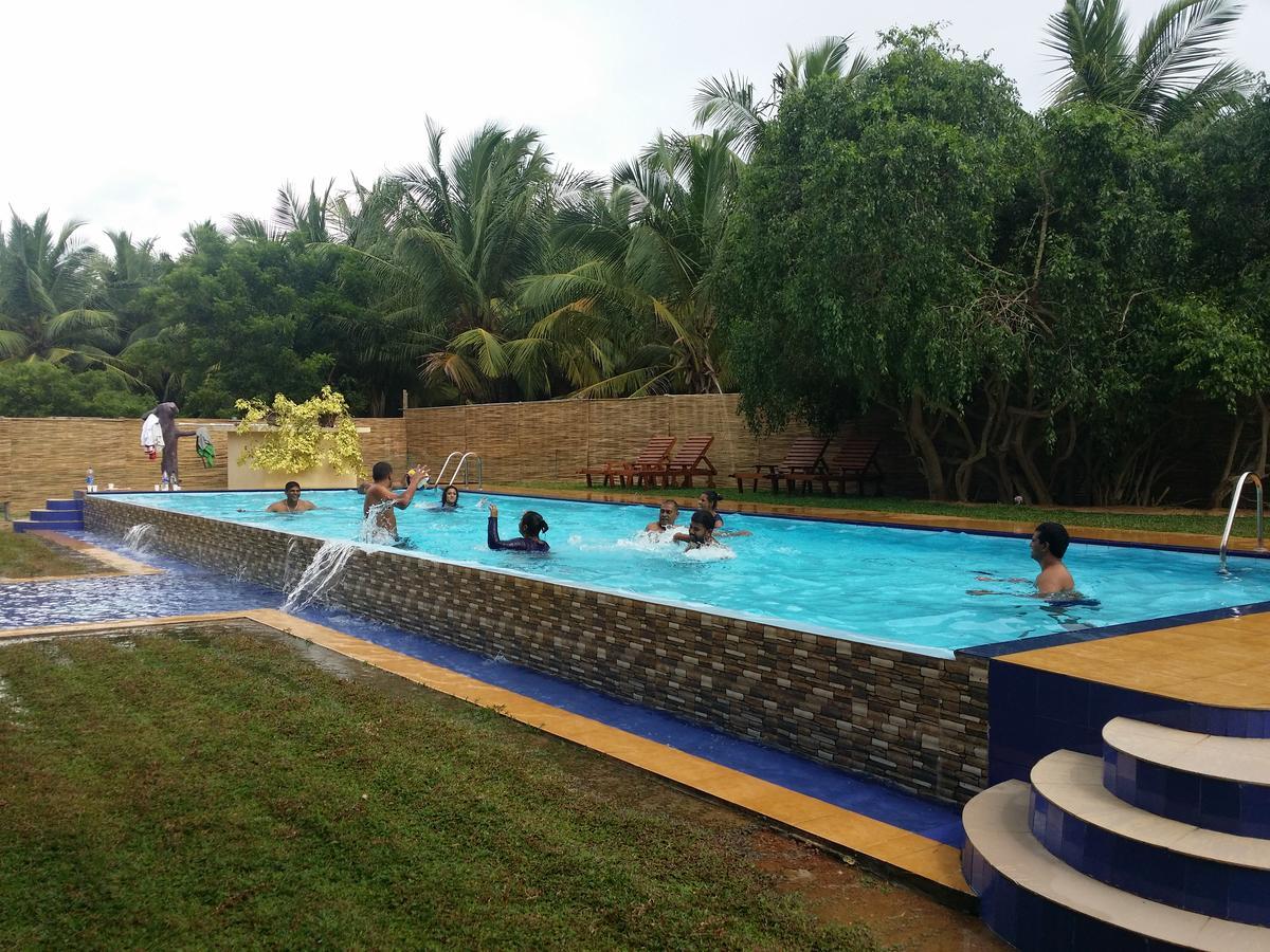 Roshanne Beach Resort Kalpitiya Eksteriør billede