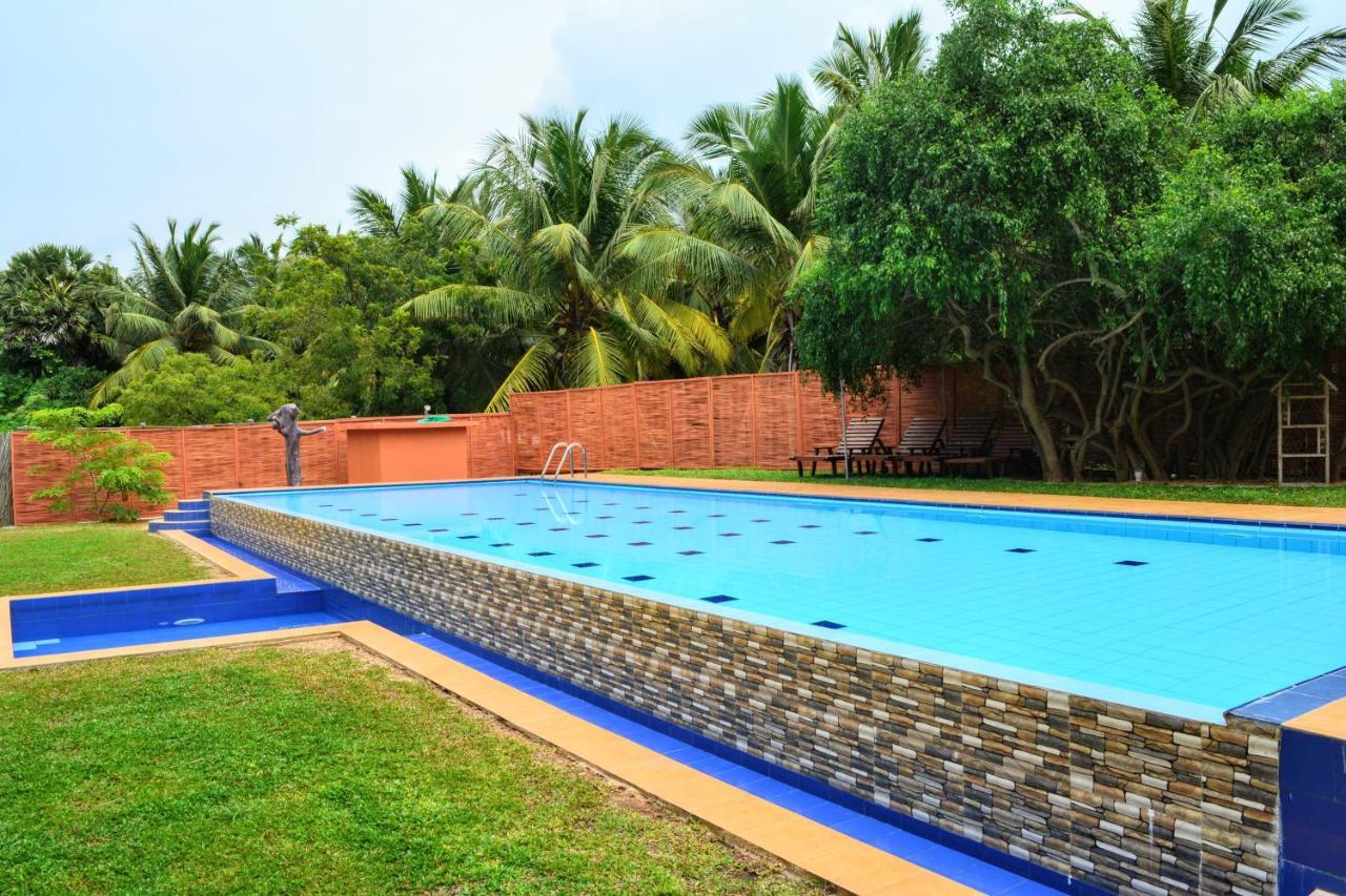 Roshanne Beach Resort Kalpitiya Eksteriør billede